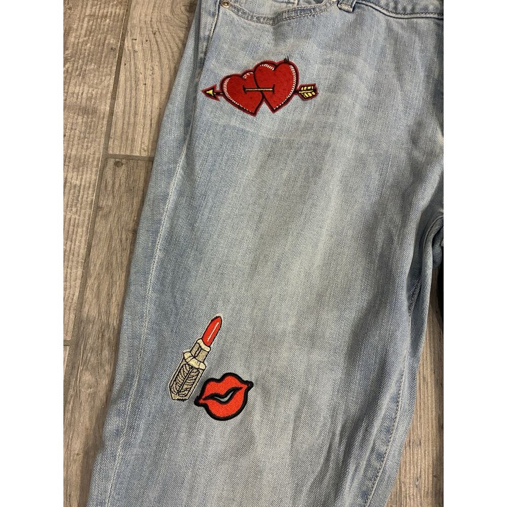 NY&Co Soho Boyfriend Jeans Size 10 Light Wash Patches Graphic Pop Art Denim - Picture 5 of 10